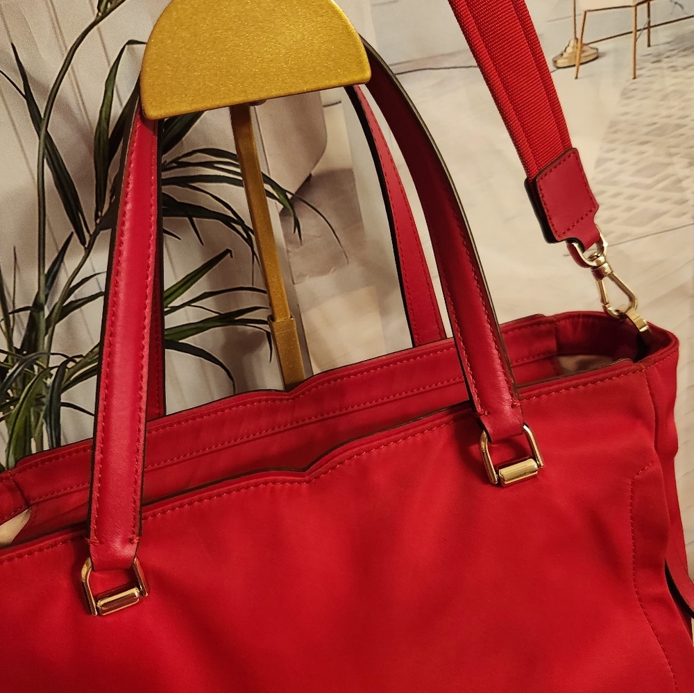Stunning Red Kate Spade Convertible Crossbody Bag! - Picture 5 of 16